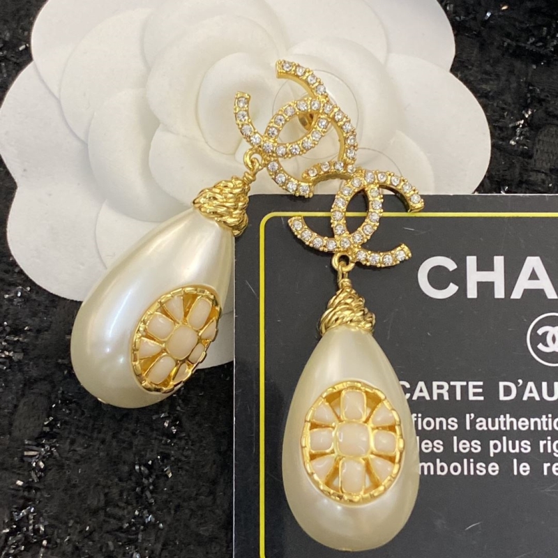 Ch**el earrings